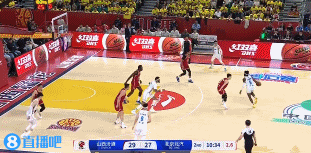 不讲道理！杰曼弧顶持球晃开对手 超远三分压哨命中